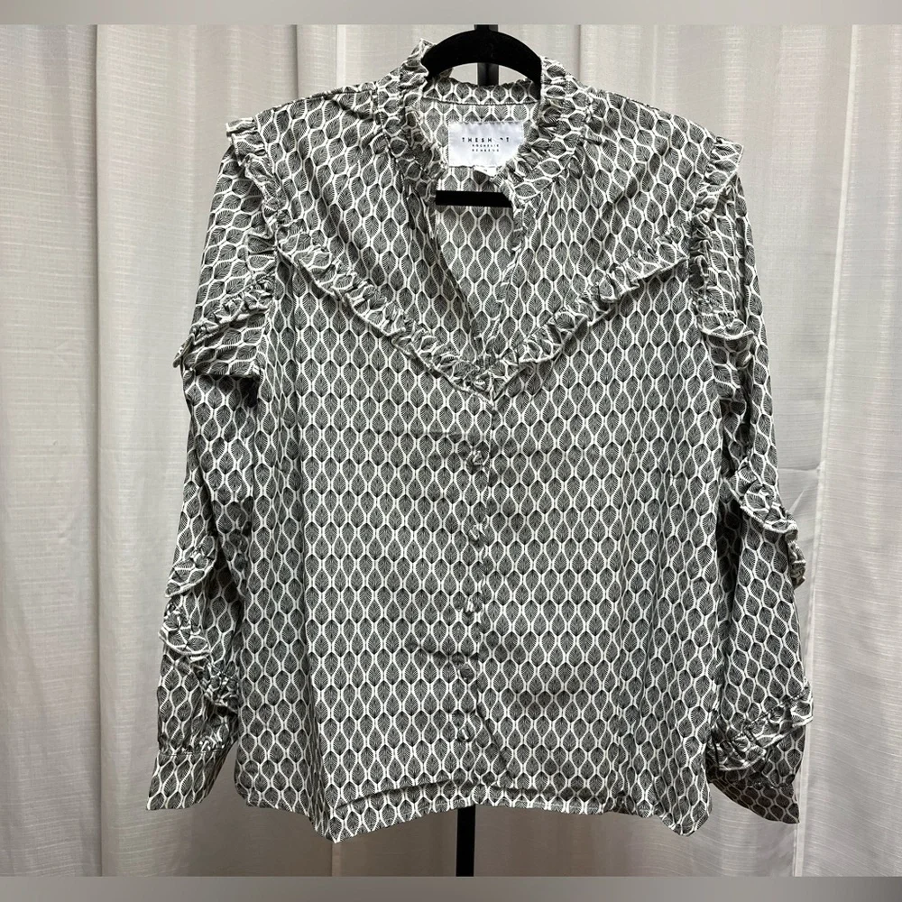 The Shirt by Rochelle Behrens black/grey long-sleeve ruffle button-down top | M